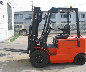 Autoelevador eléctrico 2,5 toneladas